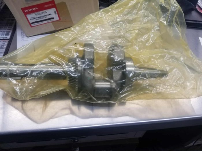 HONDA 13310-ZH9-601 CRANKSHAFT GX270U QXC4 Crankshaft